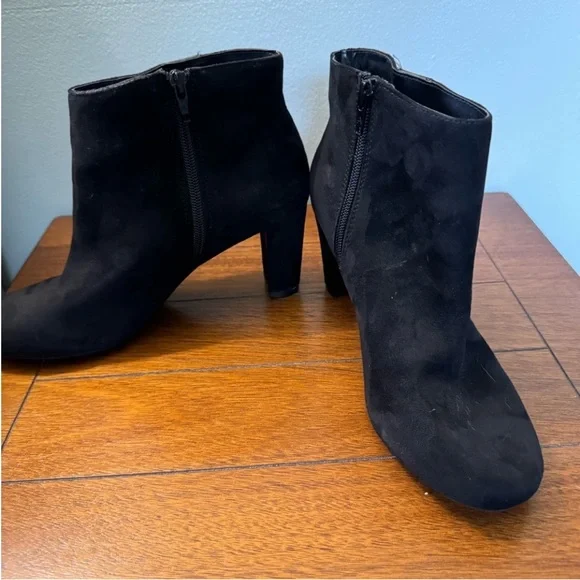 ☔️ AEROSOLES Black Ankle Boots - Picture 5 of 7